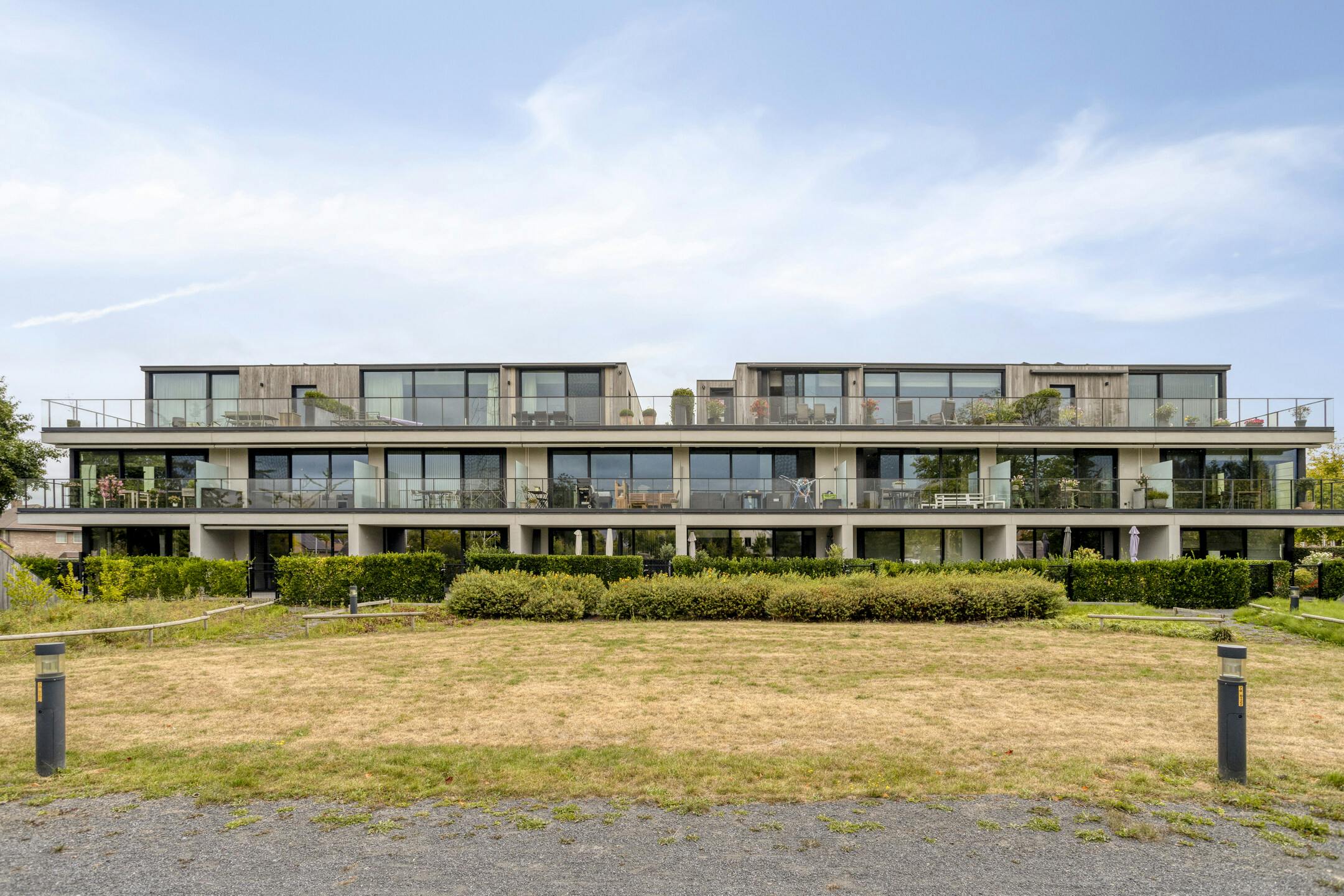 Appartement te koop met warmtepomp te Izegem  foto 2