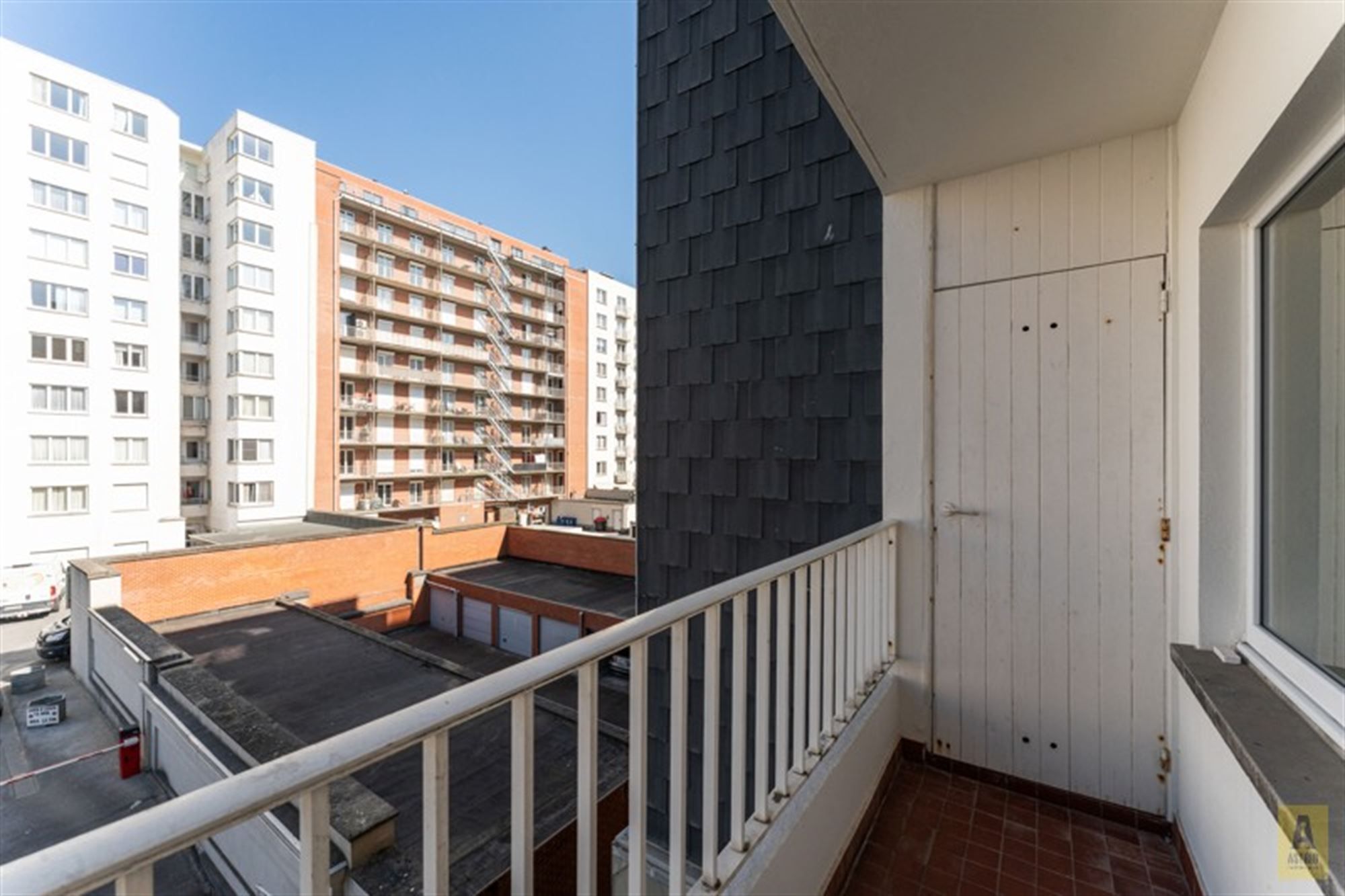 Instapklaar zonnig appartement in centrum en vlak aan de dijk! foto 16