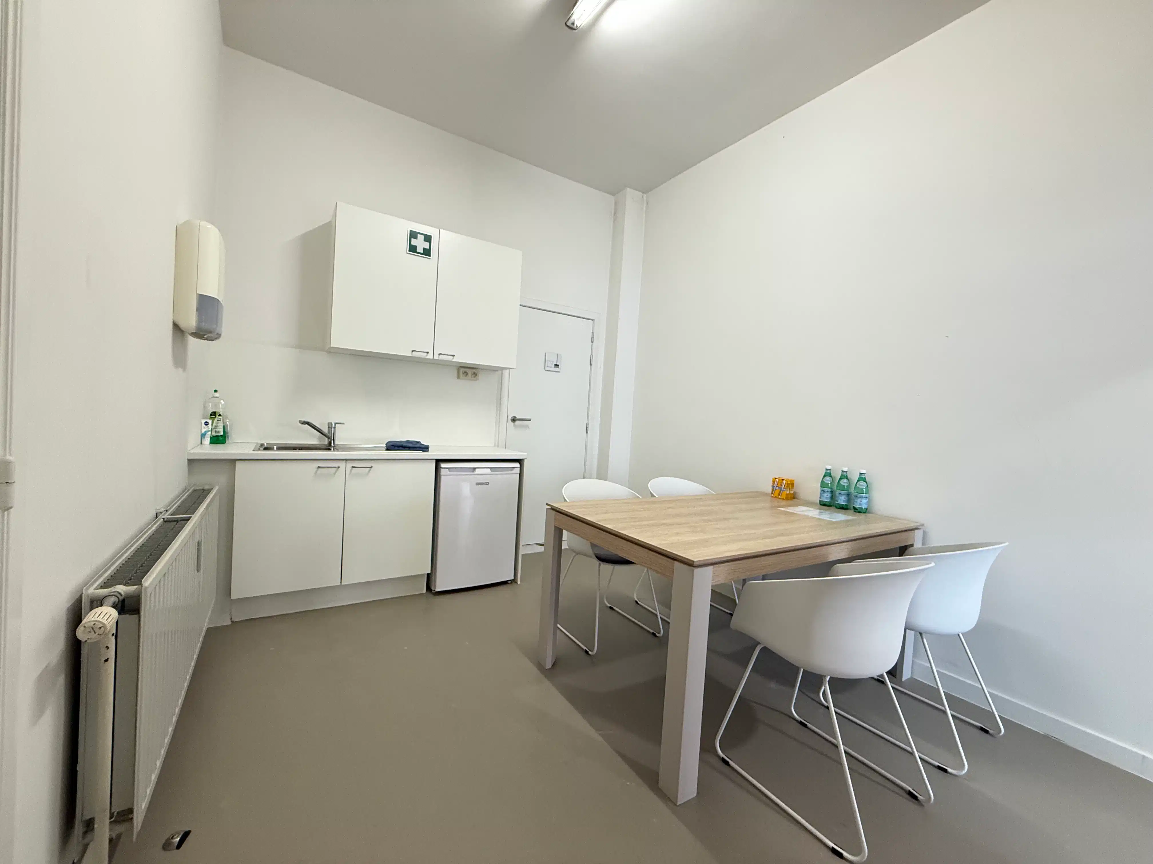 Handelsgelijkvloers op hoekligging 174m² foto 7