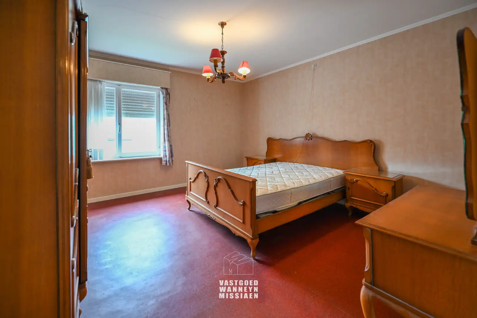 Ruime halfopen bebouwing met 4 slaapkamers, garage en tuin foto 16