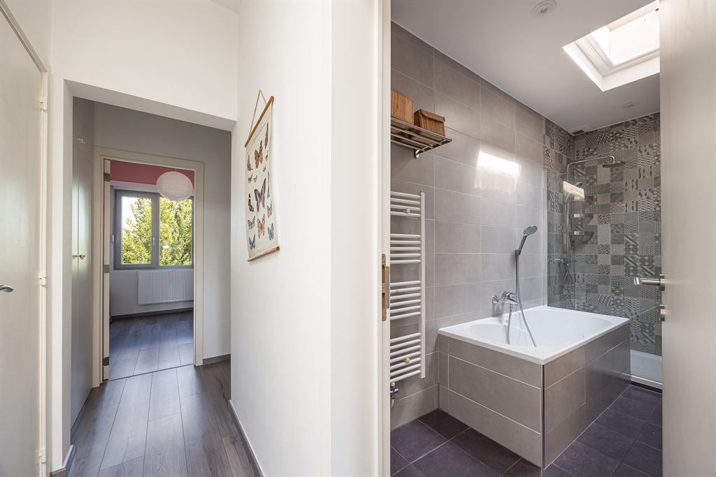 Instapklaar duplexappartement met mega terras  foto 16