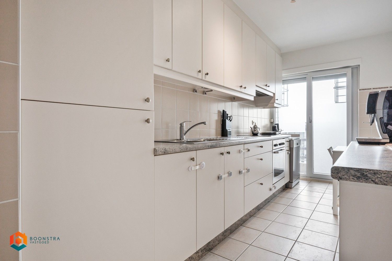 Ruim app met 2 slpkrs en terras foto 9