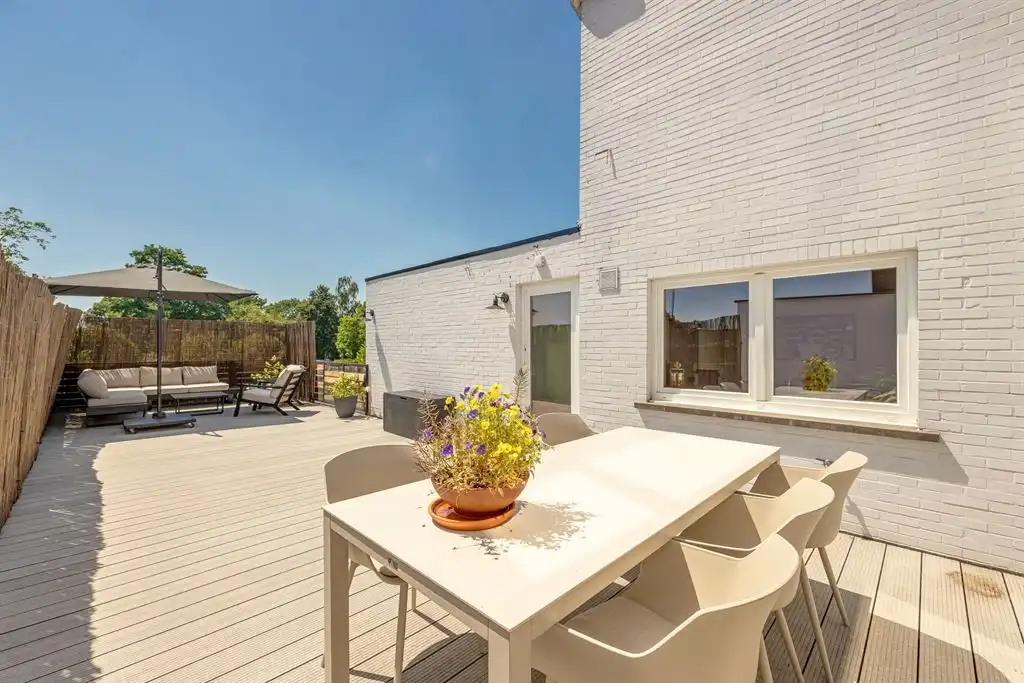 Lichtrijk appartement met 3 slpk en gigantisch zonneterras foto 6