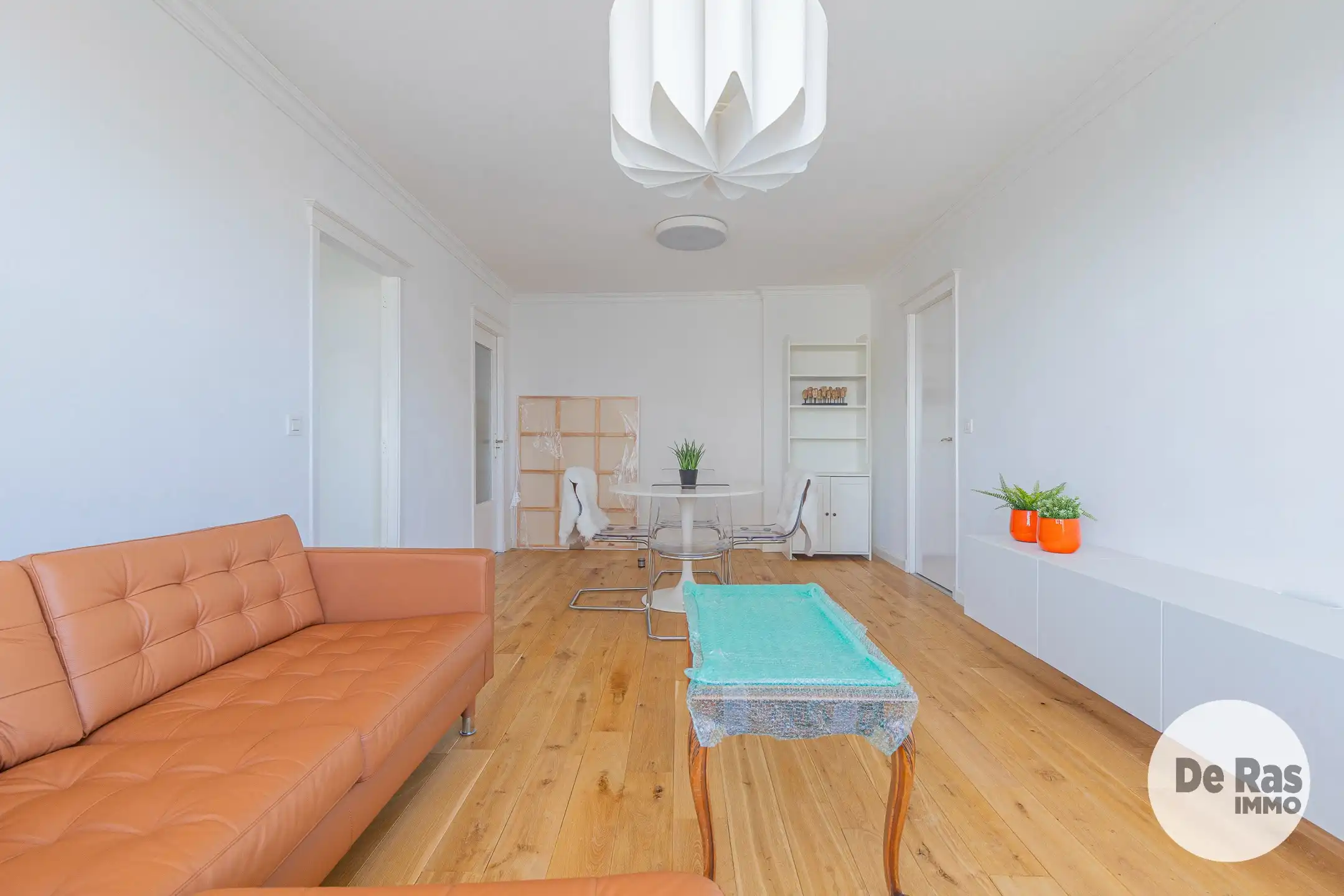 GENT - Instapklaar appartement met 2 kamers en ruim terras foto 7