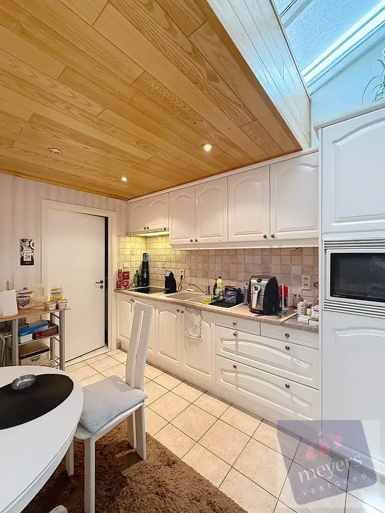 Ruime woning met garage en interessante investeringsmogelijkheden in Hasselt foto 3