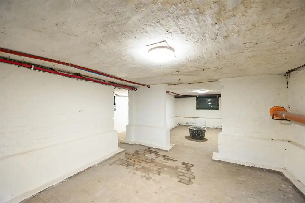 Hoogwaardig gerenoveerd herenhuis vlakbij Zurenborg foto 30
