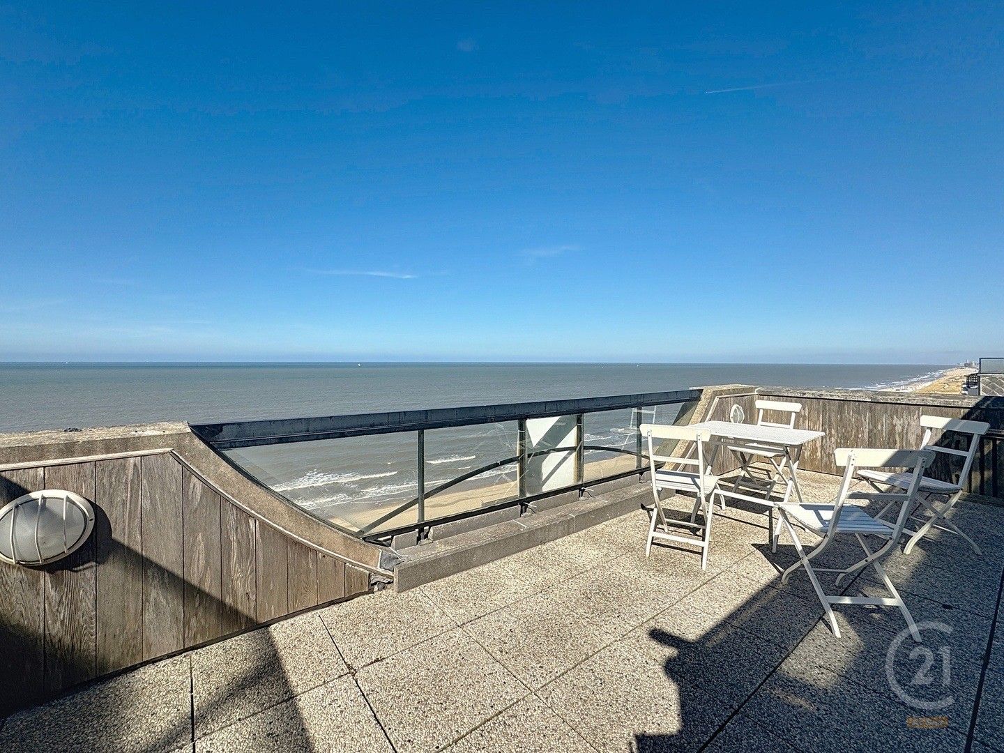 Penthouse appartement met 2 slaapkamers op de zeedijk van Westende foto 20
