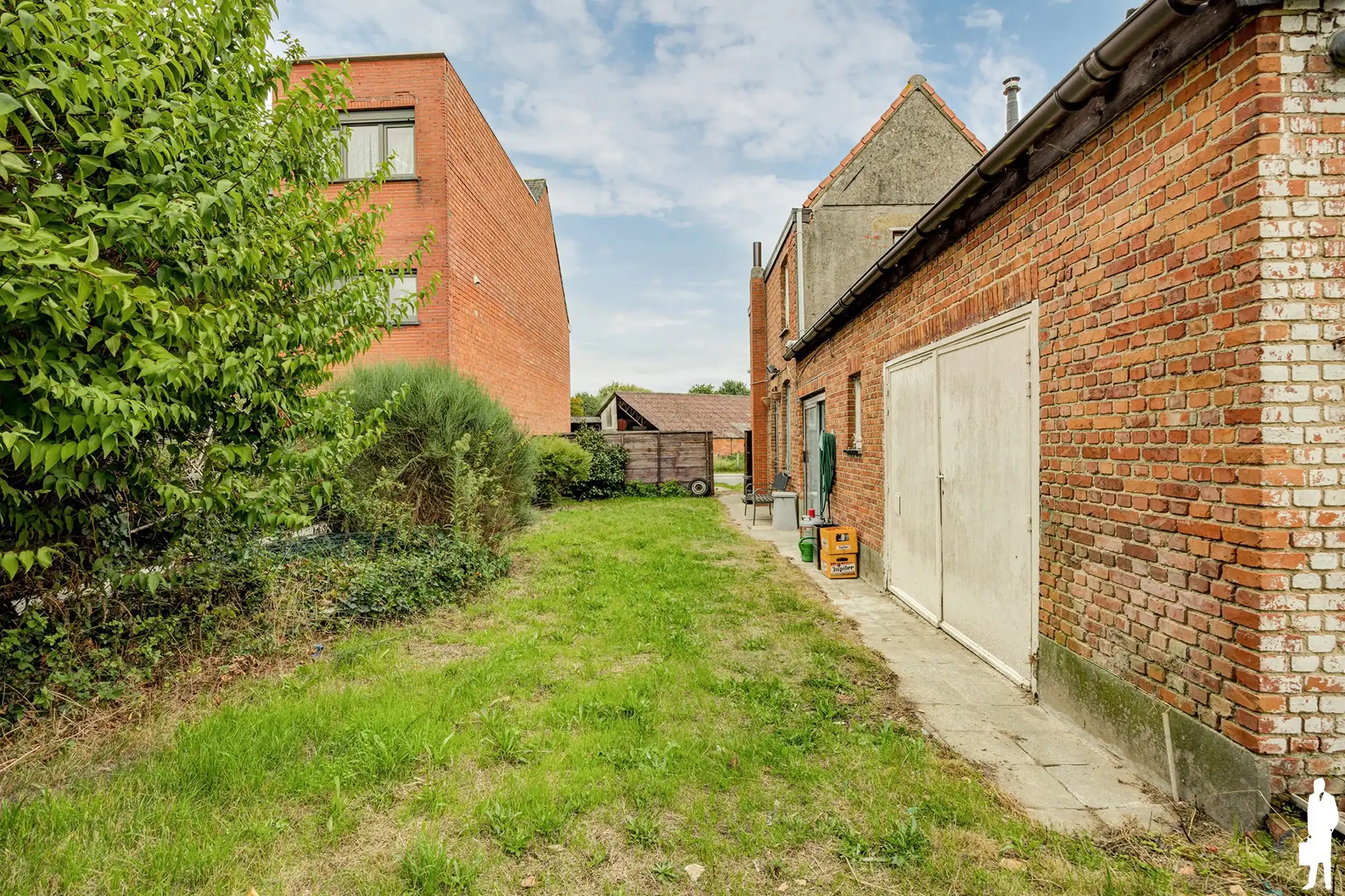 Woning met tal van mogelijkheden en prachtige uitgestrekte tuin foto 11