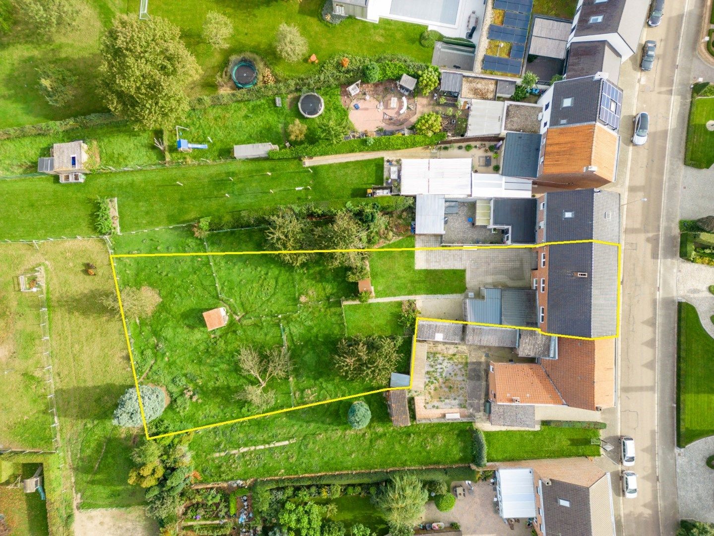 - IN OPTIE - Ruime degelijke rijwoning met doorrit naar de tuin met binnenkoer, op 12a10ca foto 49