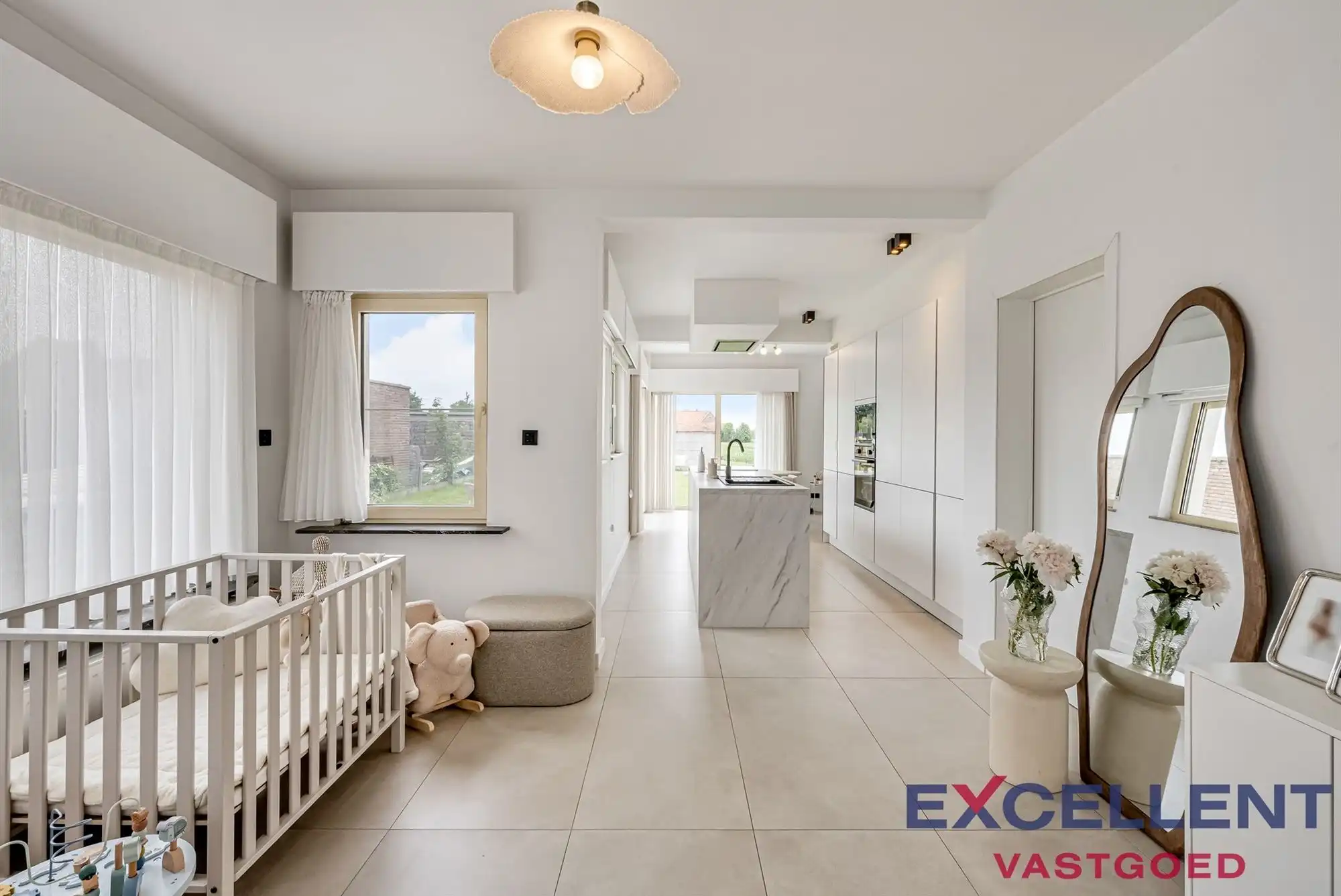 Gerenoveerde en moderne bungalow in rustige straat nabij centrum Nazareth te koop foto 4