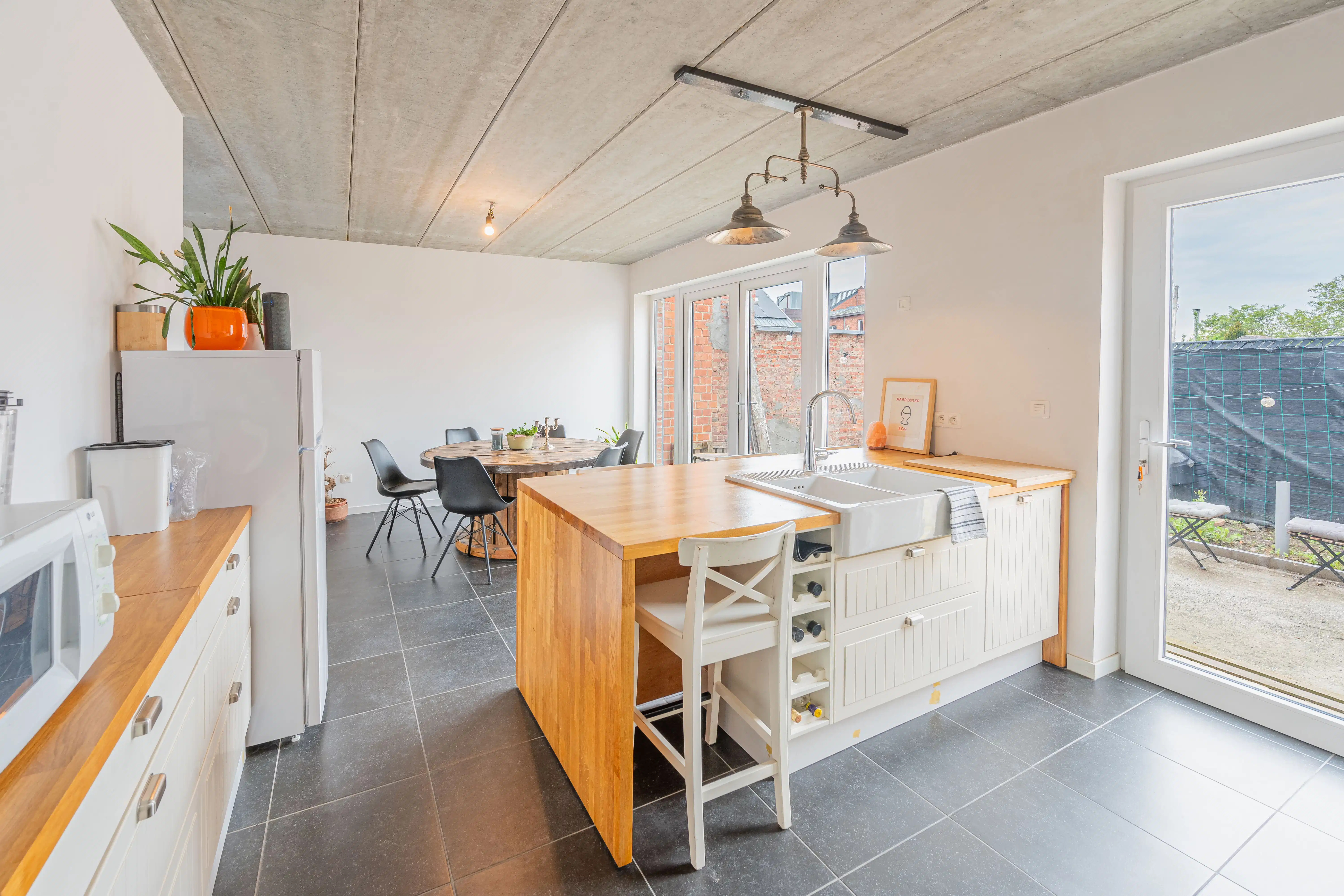 Hoofdfoto van de publicatie: Ruime gezinswoning met potentieel tot 5 slaapkamers en tuin