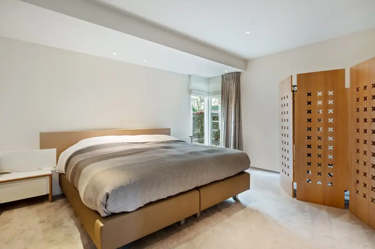 Uitzonderlijke villa op 3451 m² met 5 slaapkamers omgeven door groen. foto 13