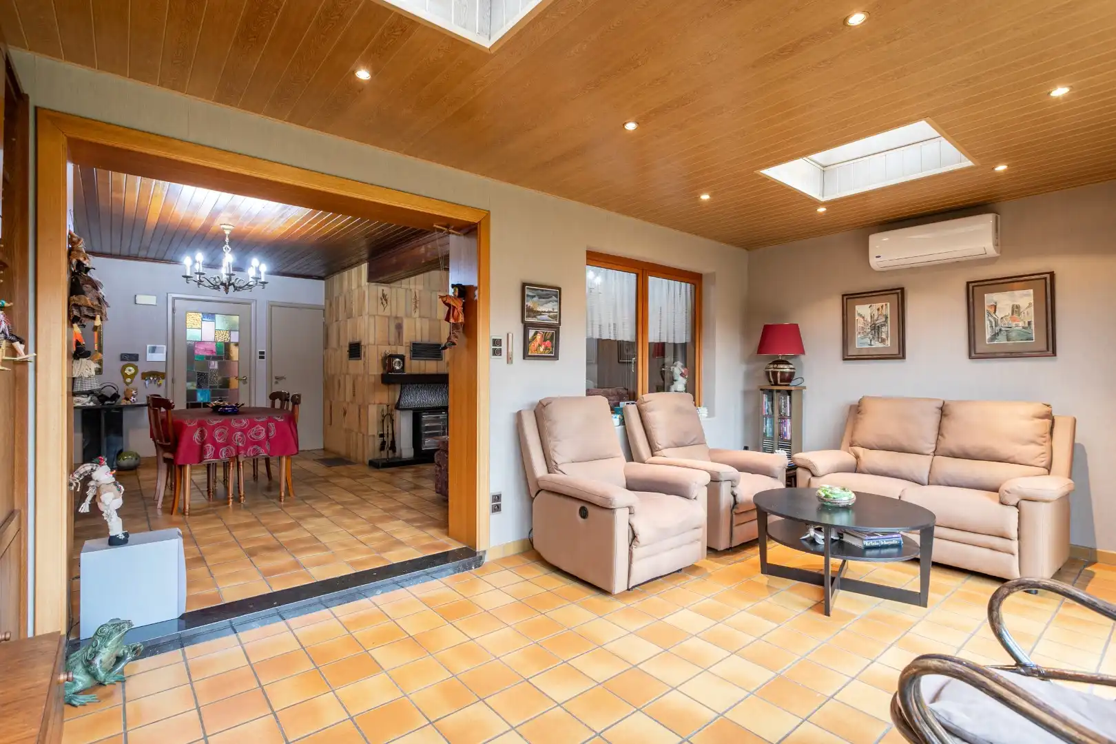 Solide 3-gevel woning met 3 slaapkamers, tuin en garage nabij centrum Halle foto 9