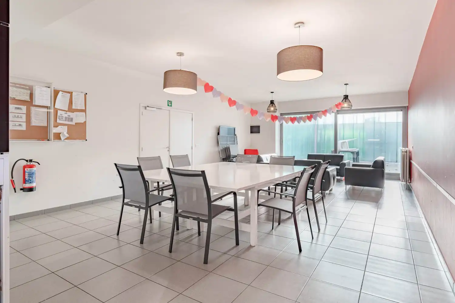 Centraal gelegen en gemeubelde studio met een gedeeld terras nabij het station van Leuven! foto 10