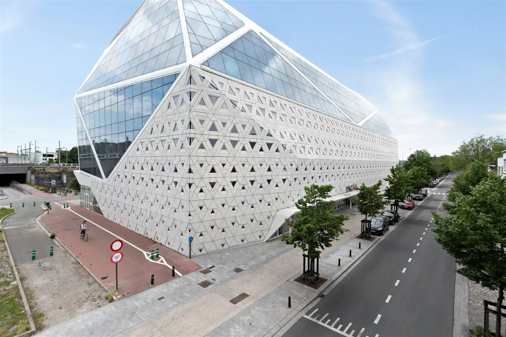 Diamond Building - Ingericht kantoren  foto {{pictureIndex}}