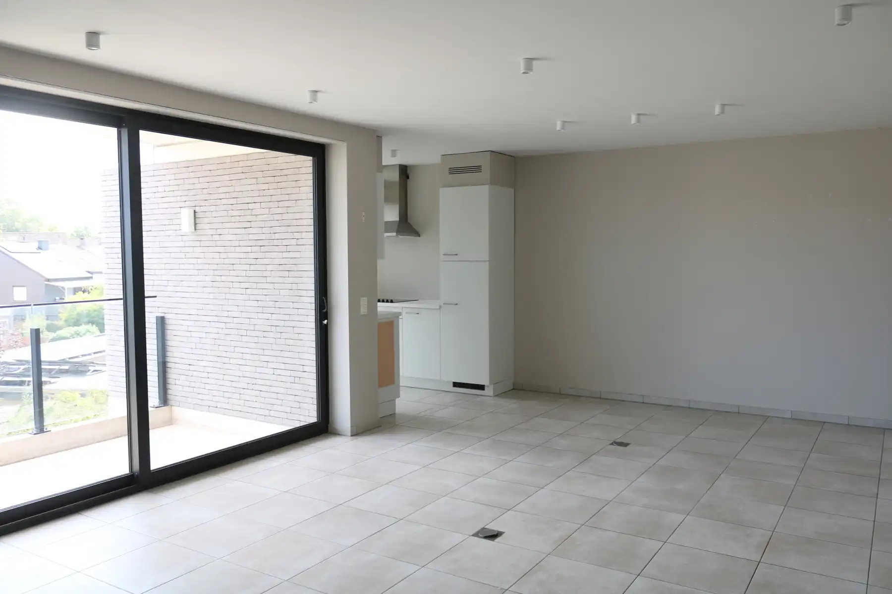 Ruim&energiezuinig 2-slpkmrappartement met terras en airco foto 3