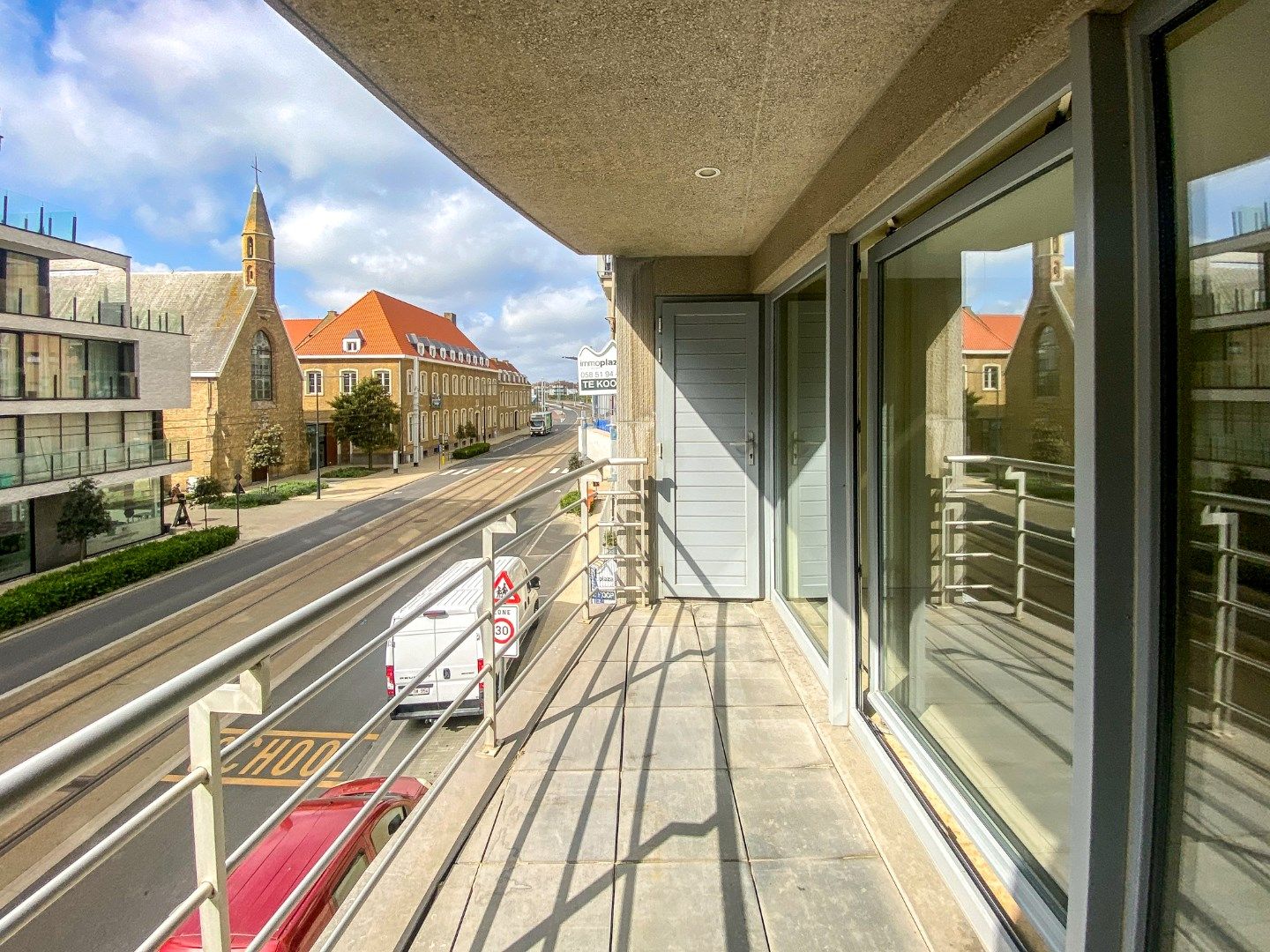 Goed gelegen 2-slaapkamerappartement te Oostduinkerke-Bad vlakbij de winkelstraat en het strand.  foto 20