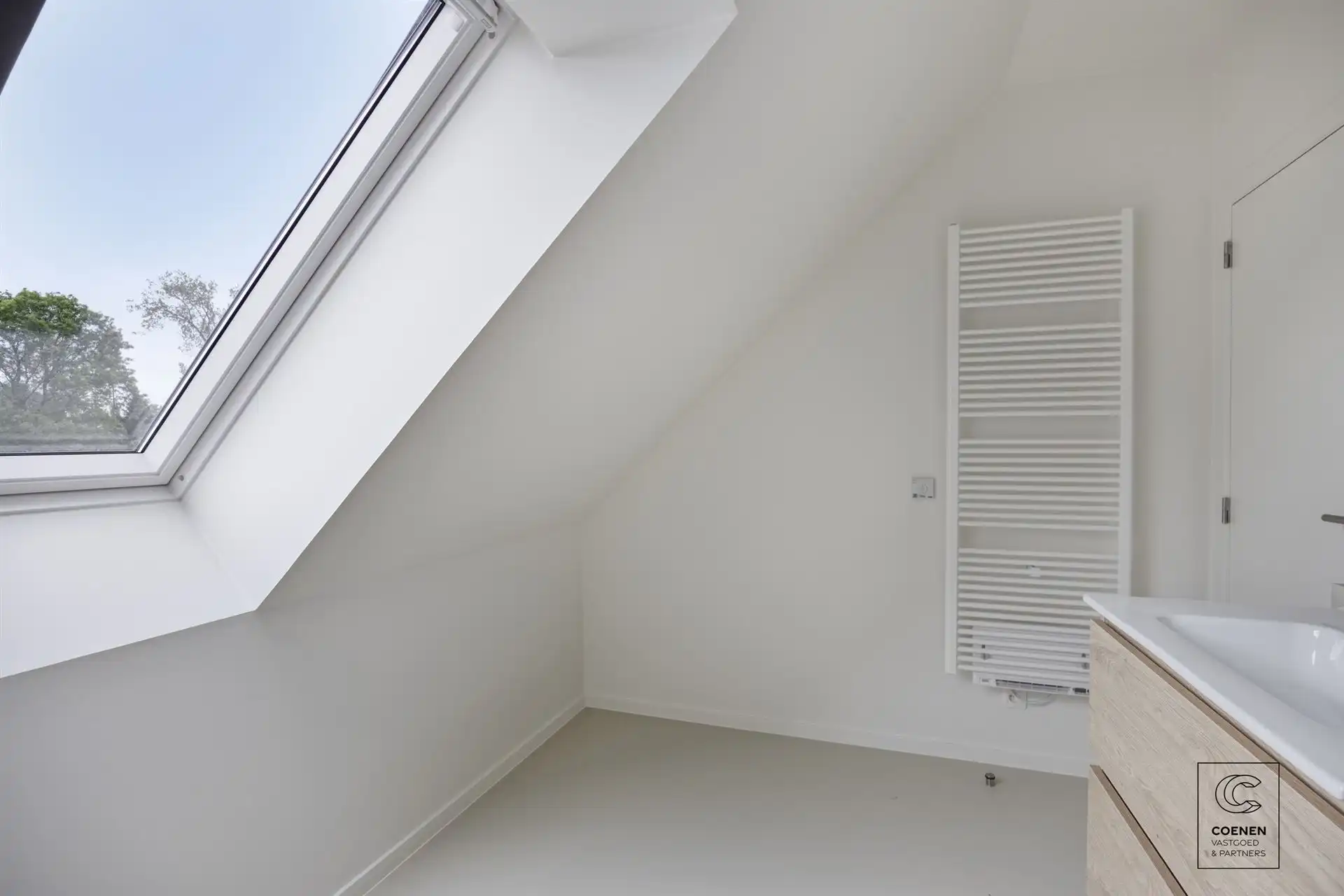 Volledig gerenoveerde woning van 230 m² met 5 slpk's! foto 20