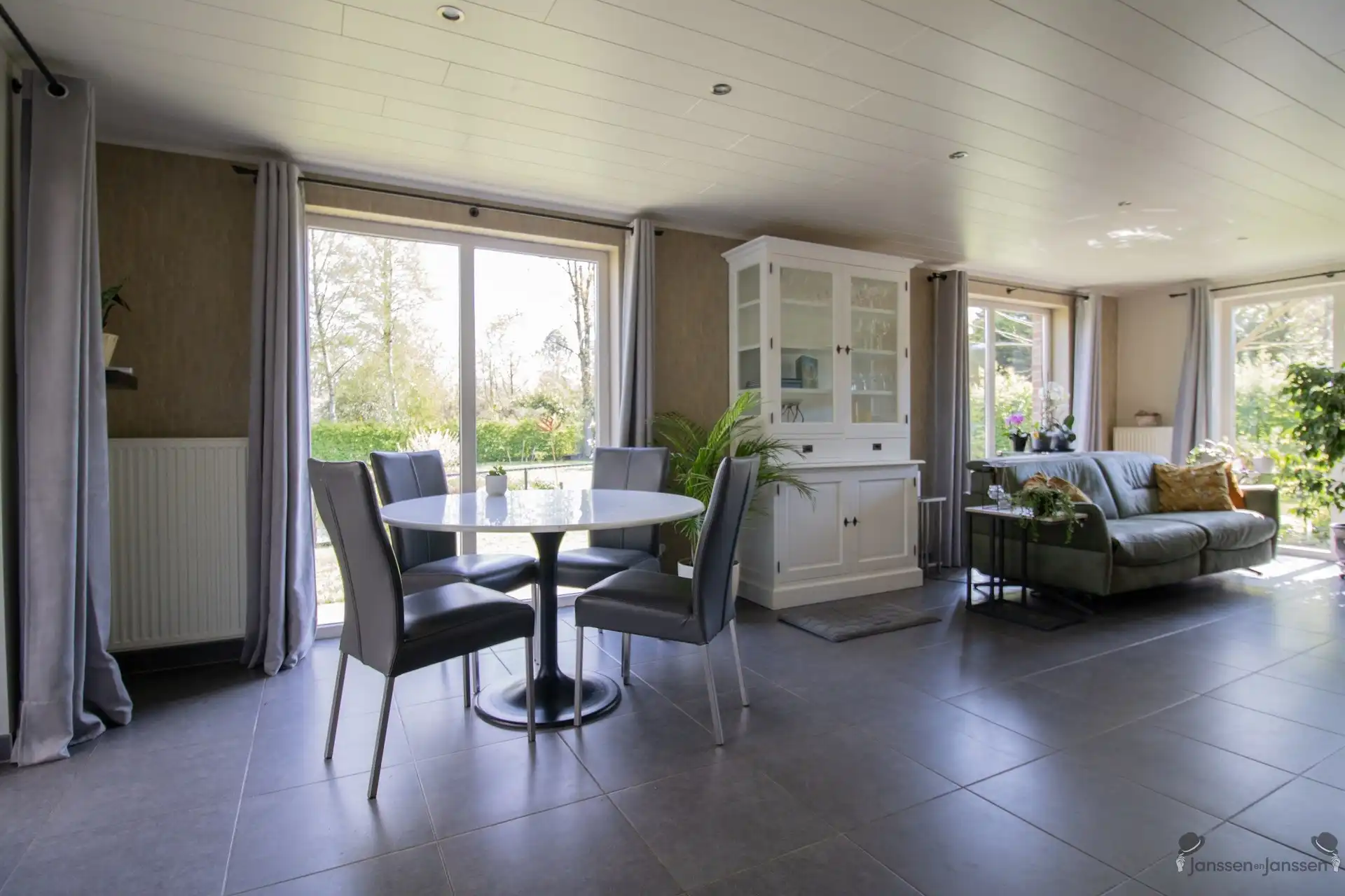 Chalet met 2 slaapkamers met unieke locatie op 2.373 m² foto 4