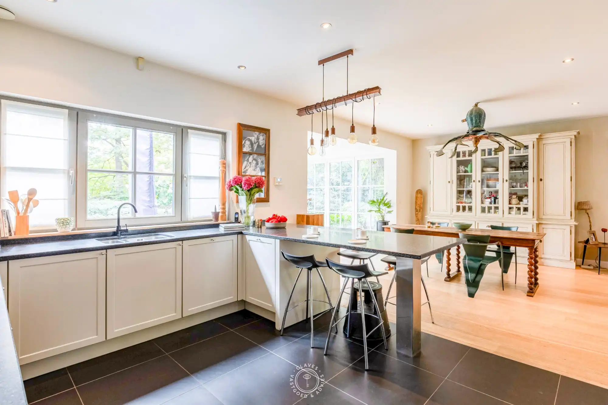 Prachtige villa te Waasmunster, temidden van groen foto 10