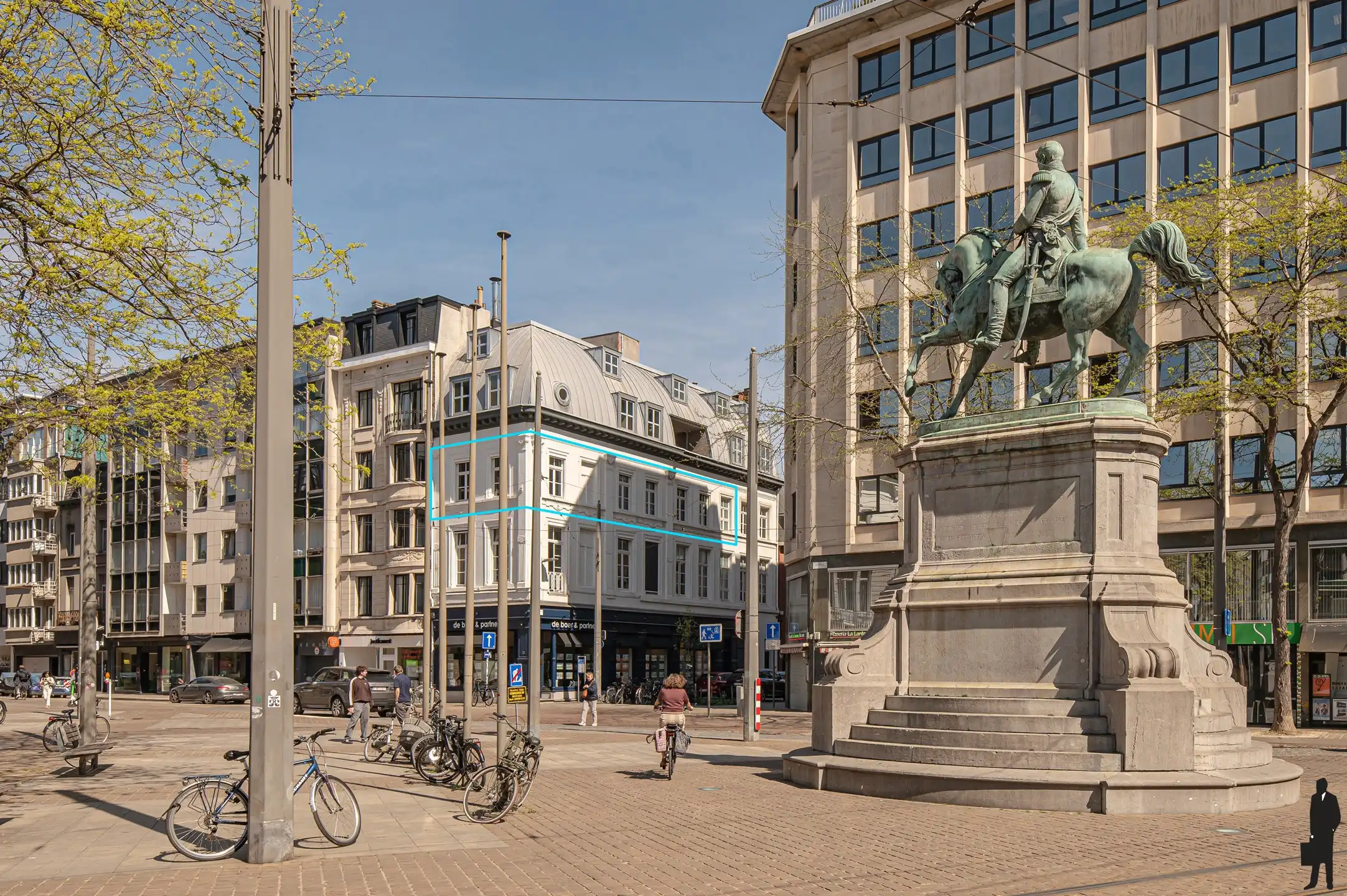 Hoekappartement met zicht op Leopoldplaats foto 2