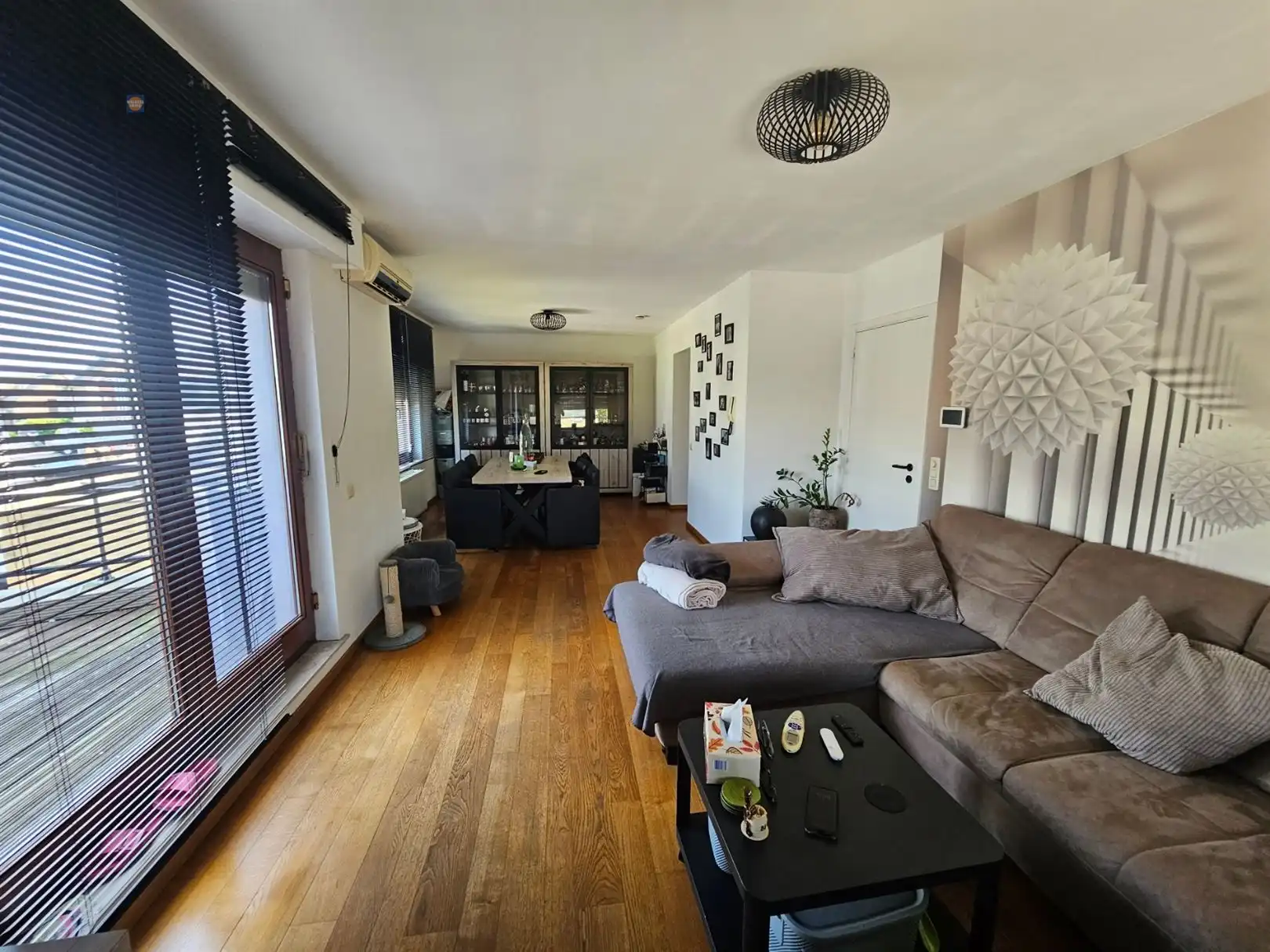 Ruim duplexappartement met garage foto 2
