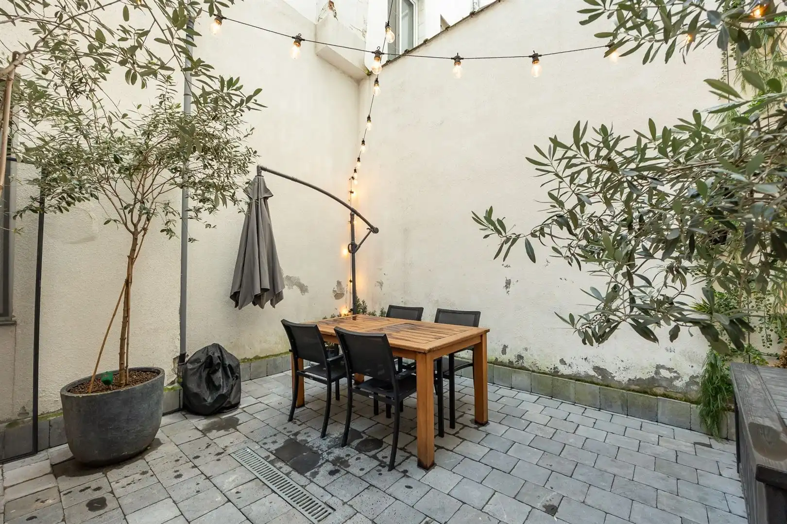 Stijlvol gelijkvloers met stadstuin  foto 16