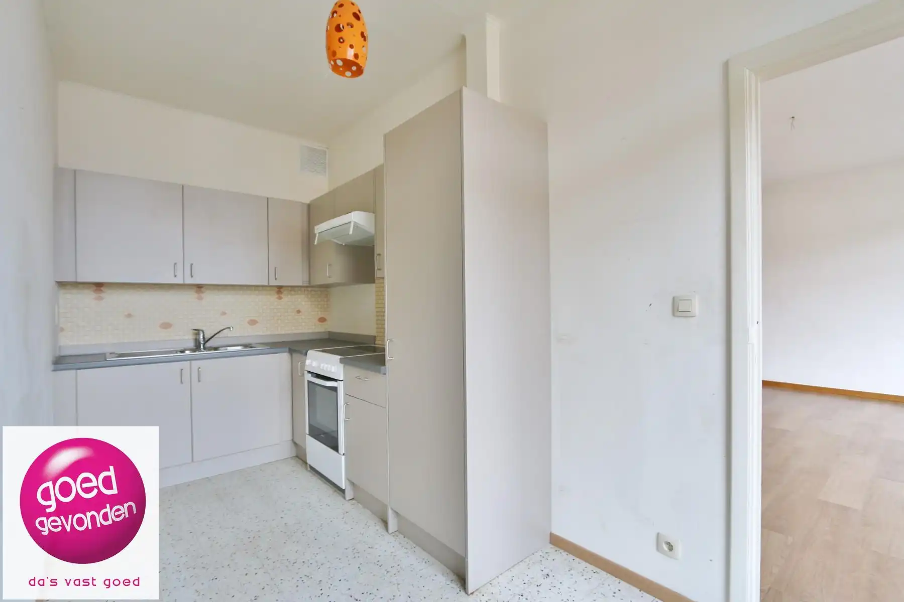 CENTRUM STAD - RUIM APPARTEMENT - 2 tot 3 SLK foto 7