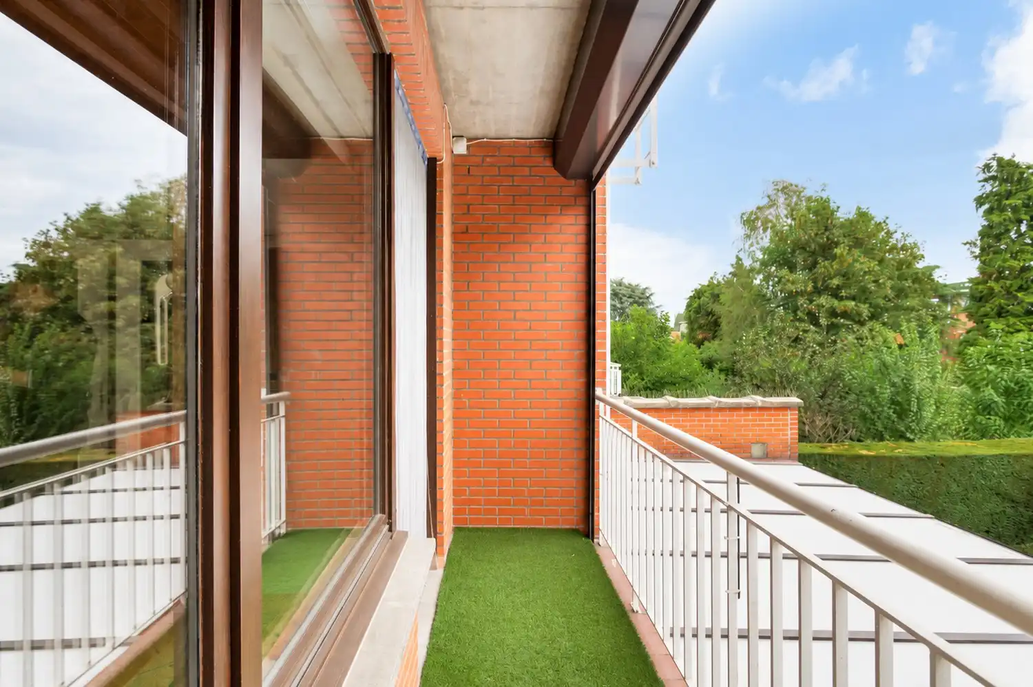 Halfopen bel-etagewoning met 3 slaapkamers, garage en zuidoostgerichte tuin foto 7