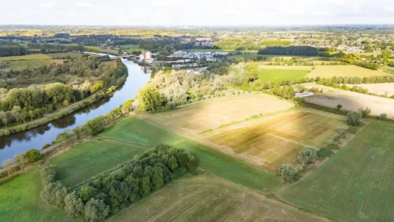 Landbouwgrond 54395 m² - vrij van pacht eind 2027 !!! foto 3