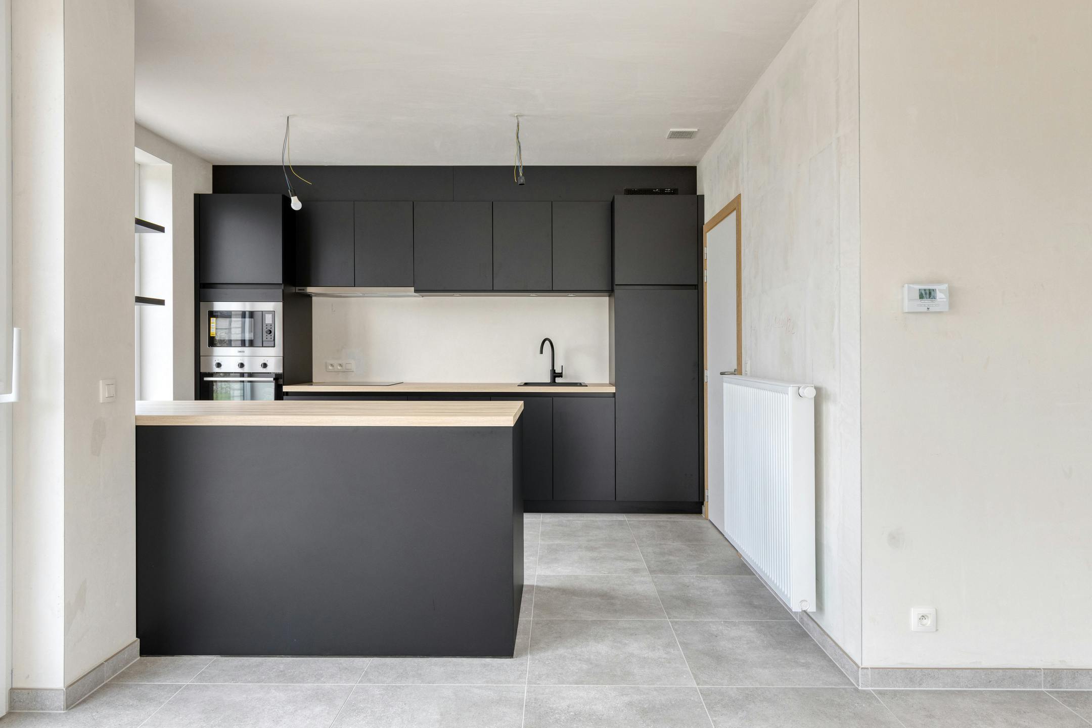 Moderne hoekwoning met 3 slaapkamers en tuin in Izegem foto 3