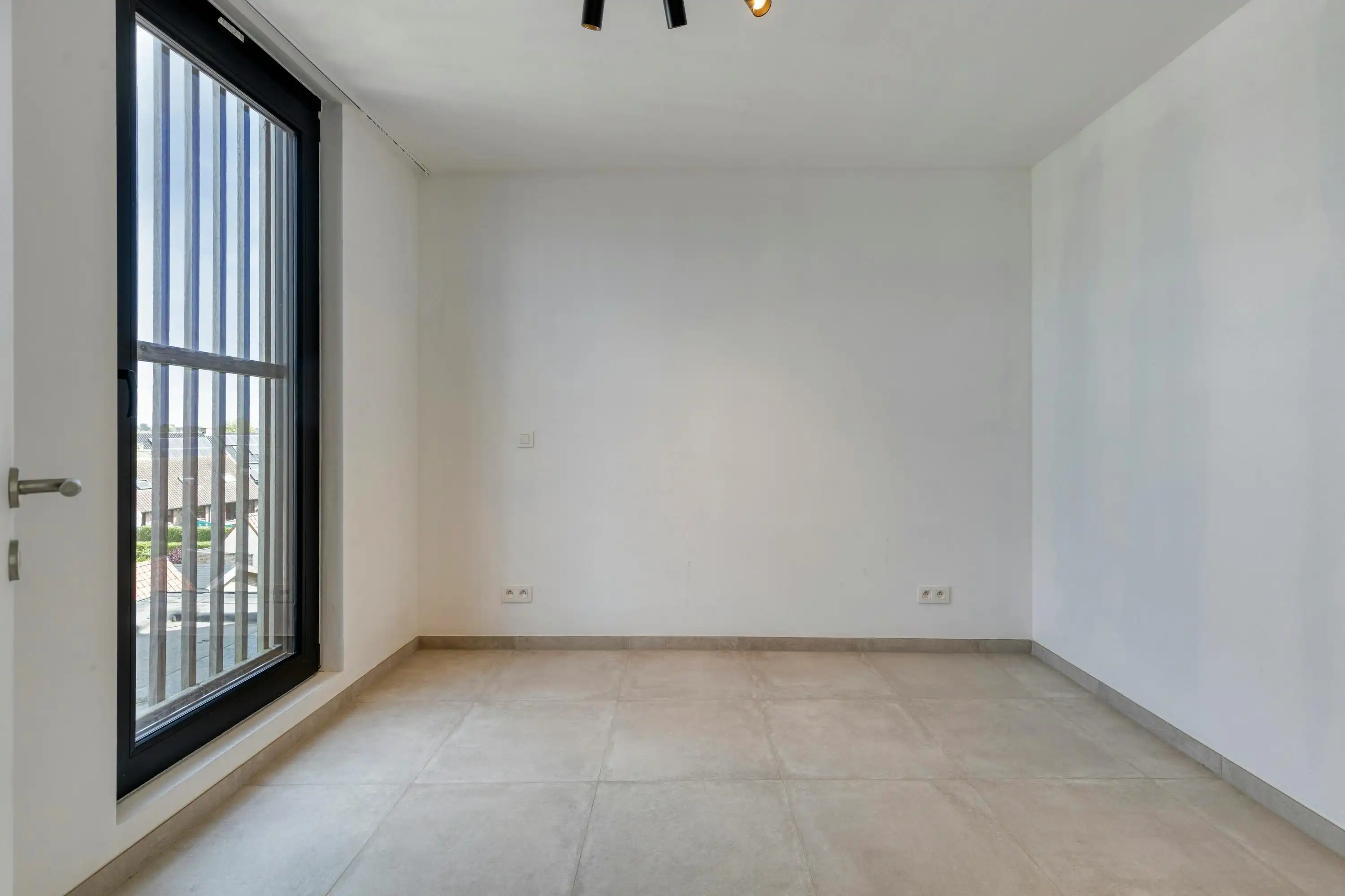 Appartement met één slaapkamer en ruim terras over het water foto 5
