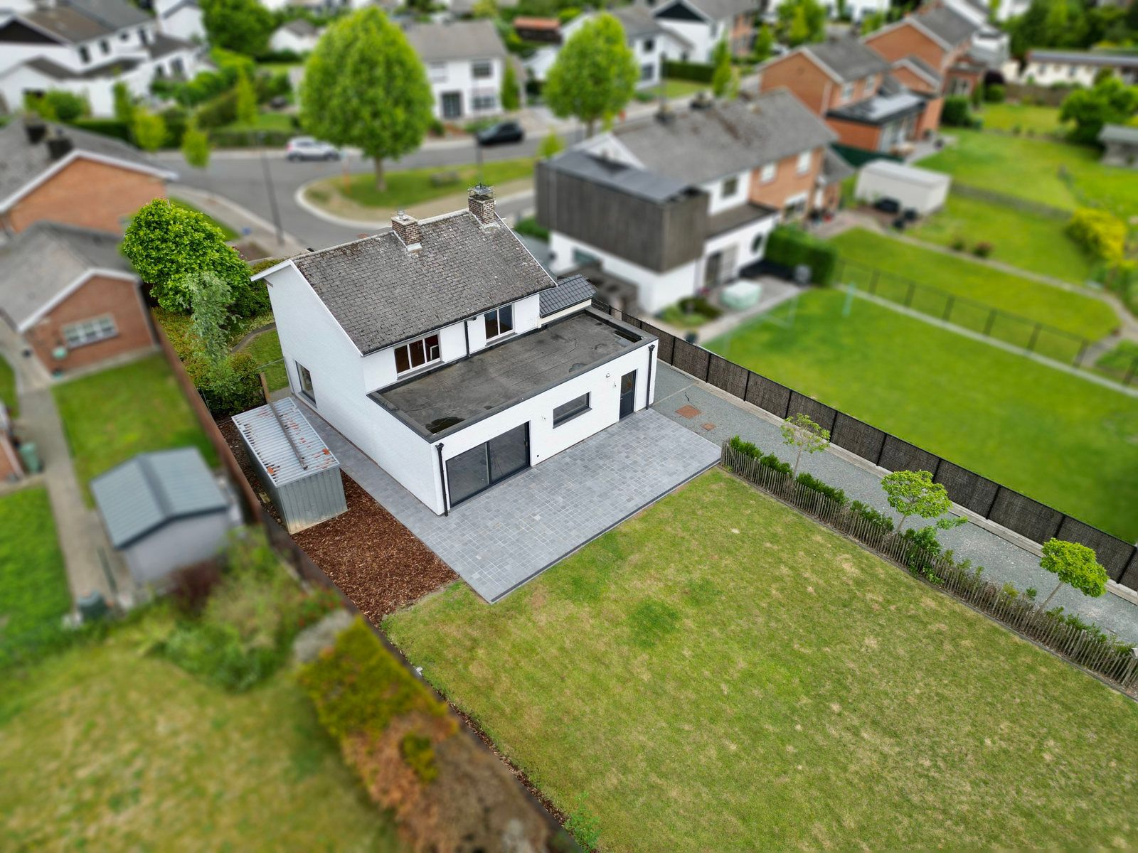 Te Meise, Charmante Woning met 3 SLPK, grote tuin én garage! foto 24