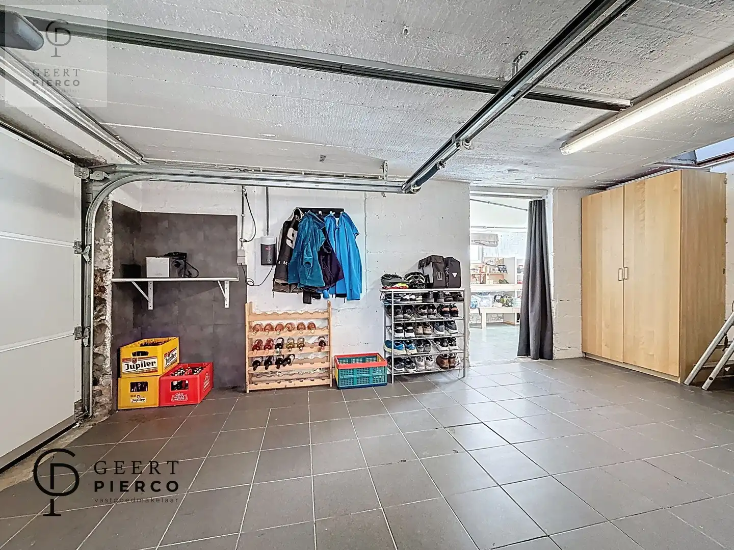 Knappe gerenoveerde gezinswoing foto 45