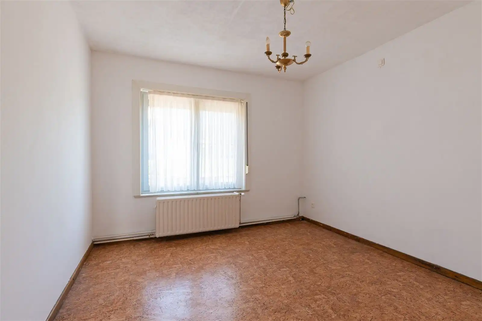 Halfopen bungalow met zonnige ruime tuin foto 9