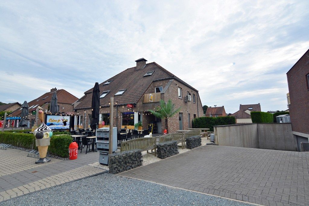 Energiezuinig appartement met 2 slpks, terras en inpandige garage. foto 17