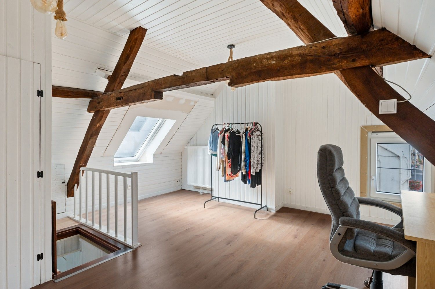 Toffe woning met zonnige tuin in het gezellige Ranst! foto 14