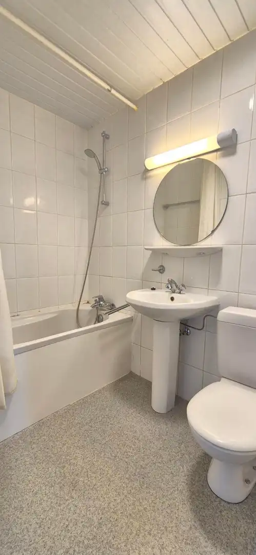 Moderne bemeubelde studio foto 7