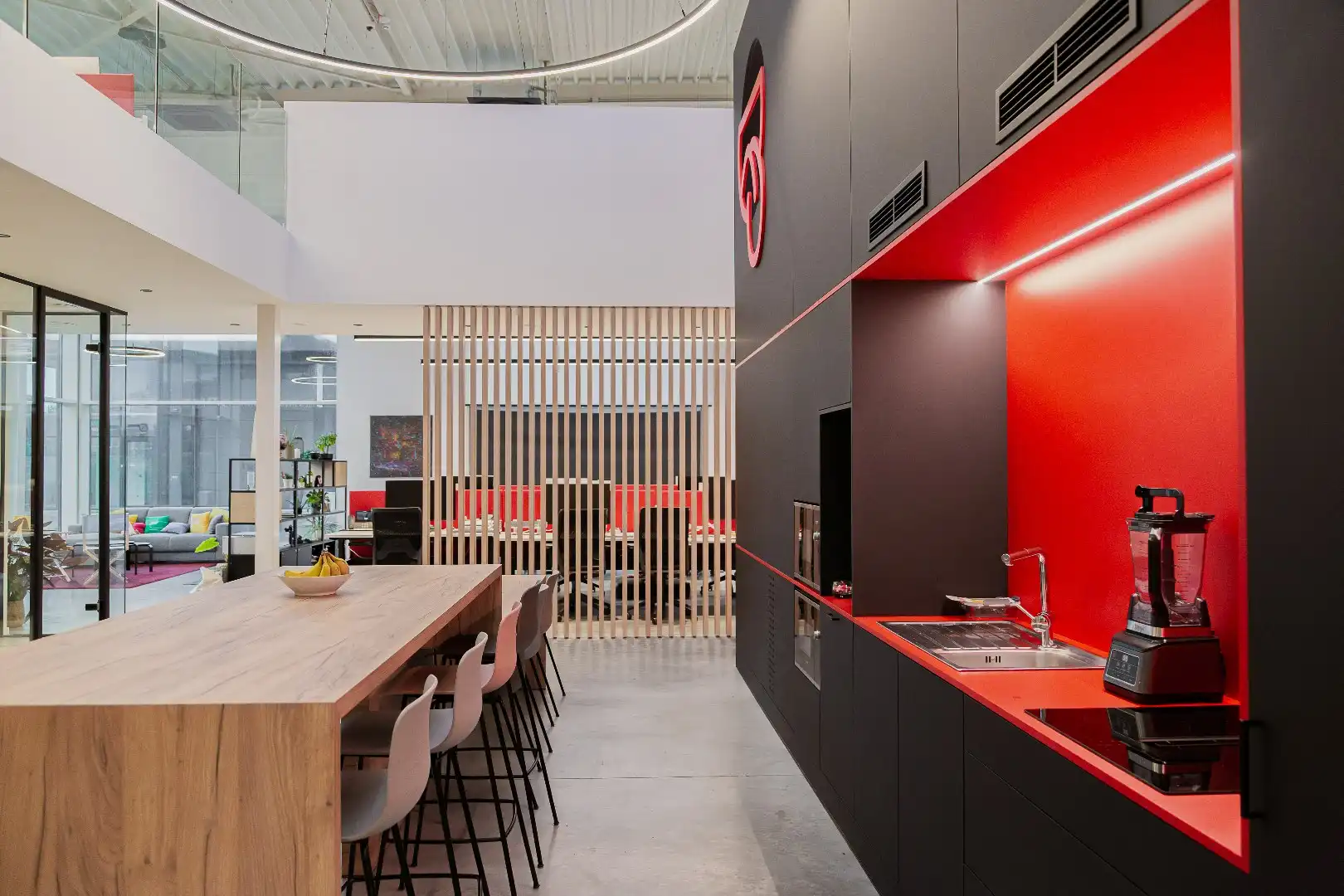 Kantoorgebouw op toplocatie  foto 5