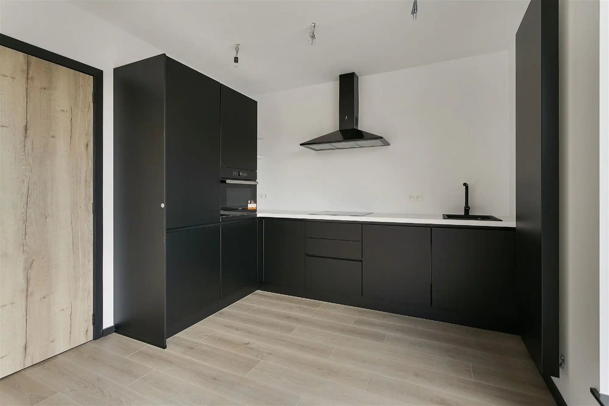 Appartement met 1 slpk en 2 ruime terrassen vlakbij het centrum van Deinze en de mooie Leiestreek foto 7