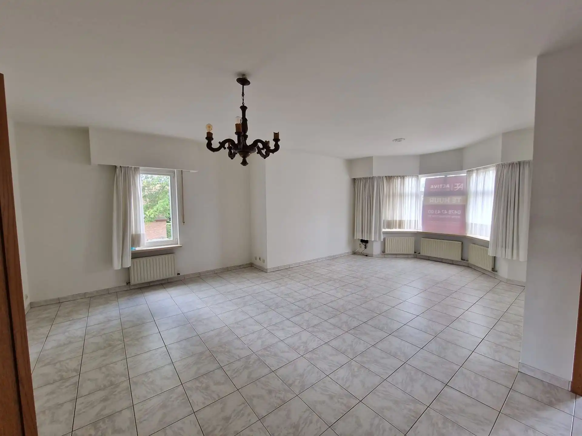 GOED GELEGEN APPARTEMENT MET GARAGE foto 6