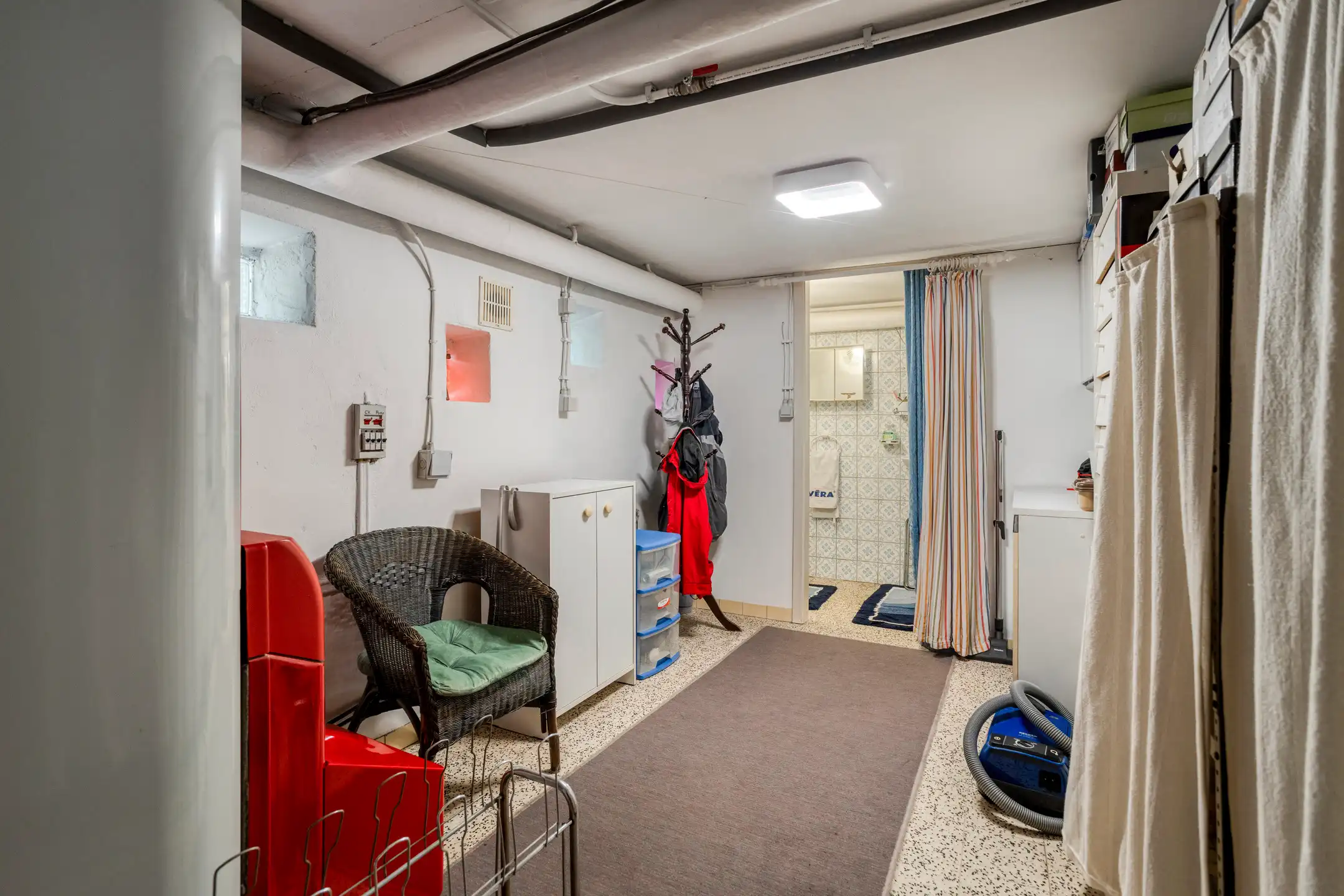 Perfect onderhouden woning met 3 slaapkamers op 8 are foto 25