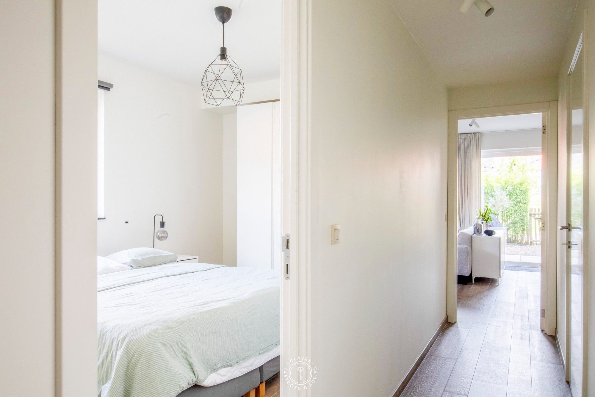Gelijkvloersappartement met tuintje en staanplaats op toplocatie in Sint-Niklaas foto 9