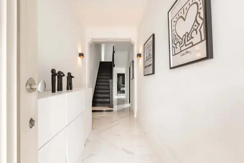 ✨ Karaktervolle herenwoning met tuin, garage en tal van mogelijkheden in hartje Vichte ✨ foto 2