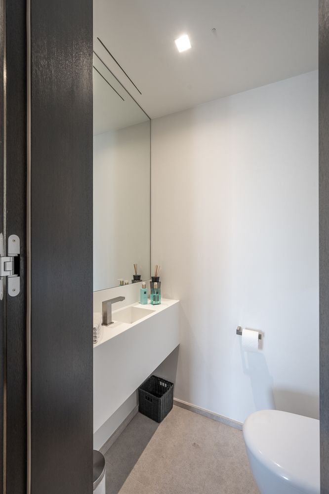 Instapklaar appartement (gevelbreedte van 8,6m!) met 3 slaapkamers op het exclusieve Albertplein te Albertplein Knokke-Zoute. foto 17