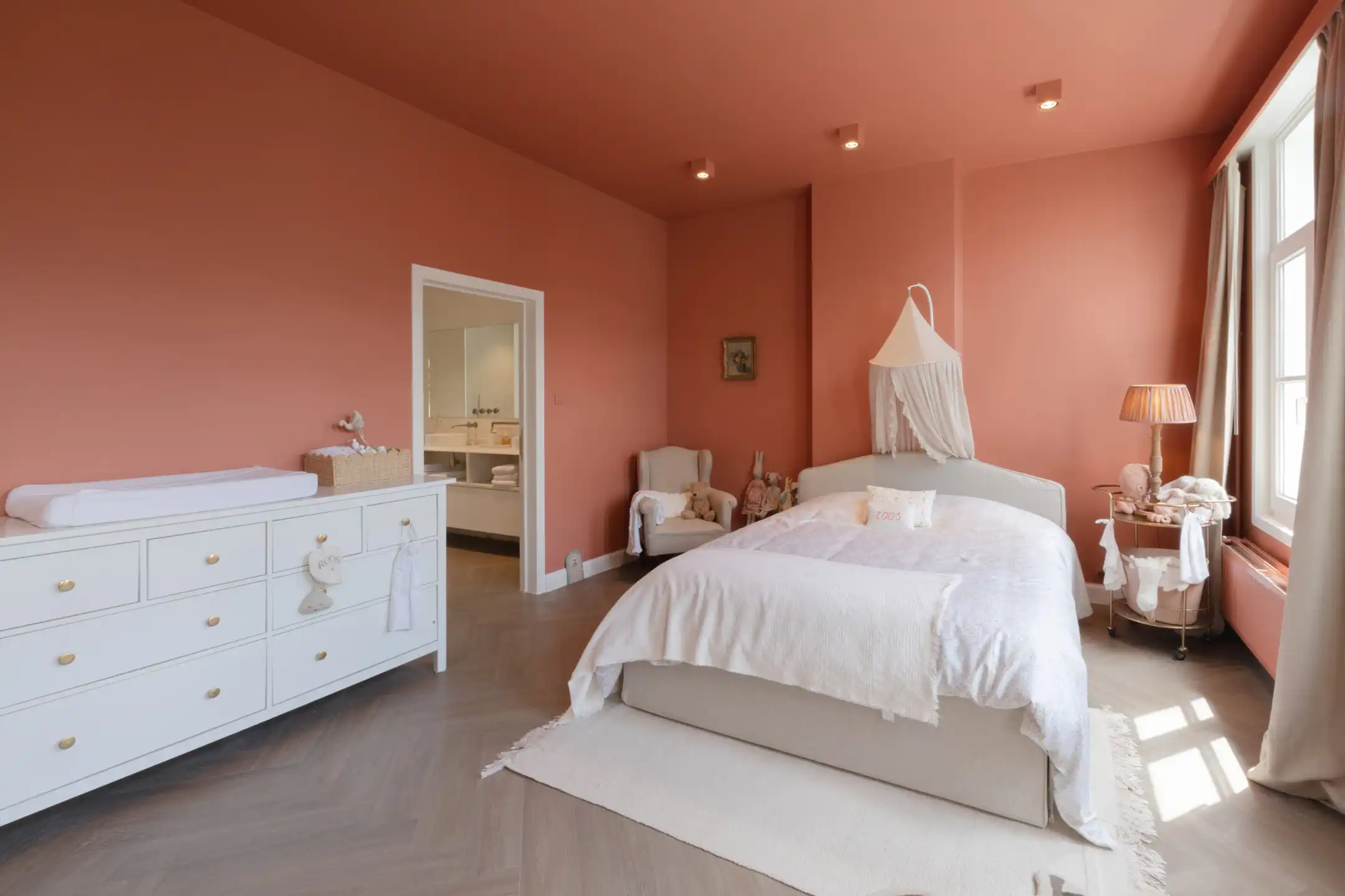 ANTWERPEN - Karaktervol herenhuis met eigentijdse allure  foto 16