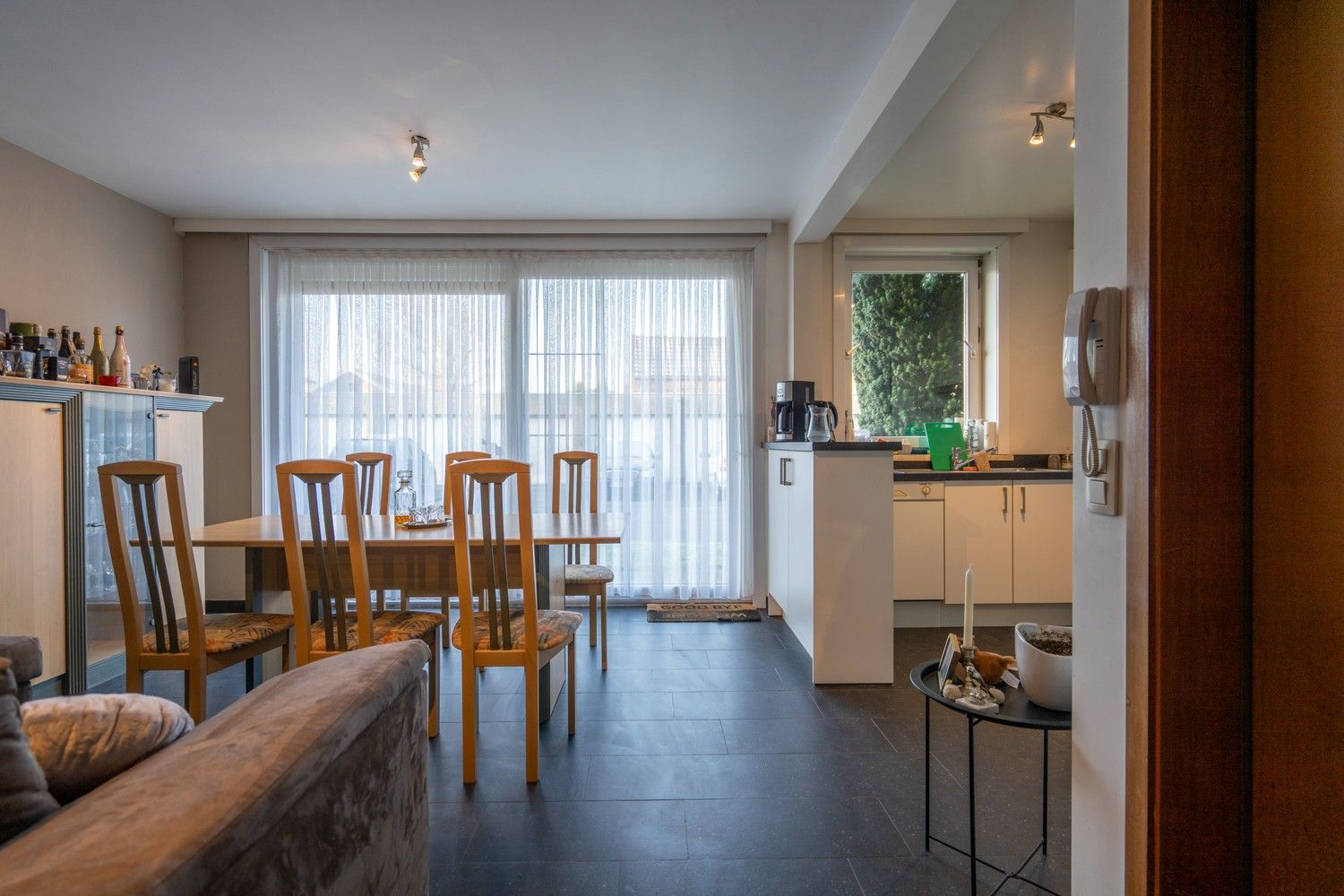 GELIJKVLOERS APPARTEMENT foto 10