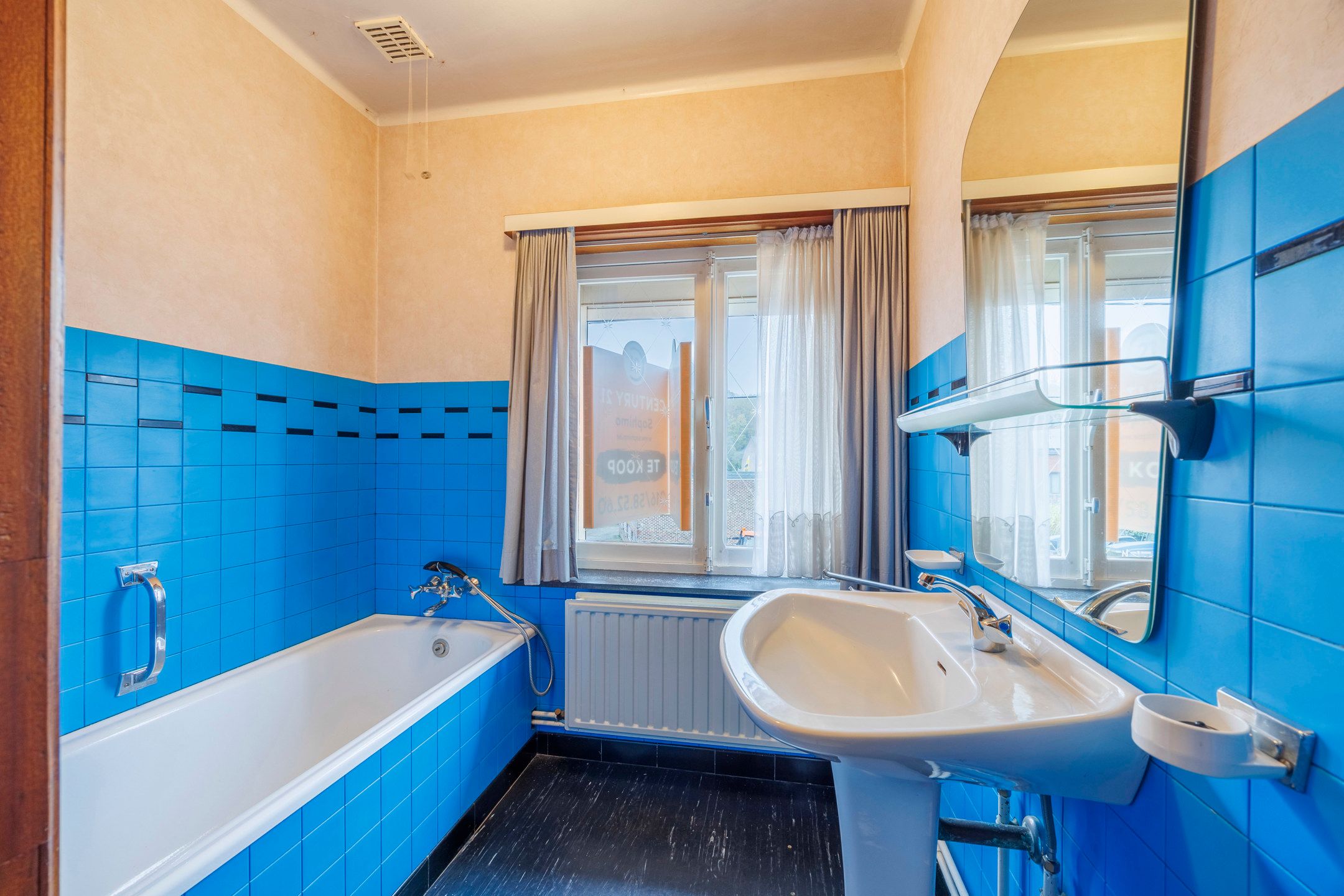 Te renoveren vrijstaande woning foto 12