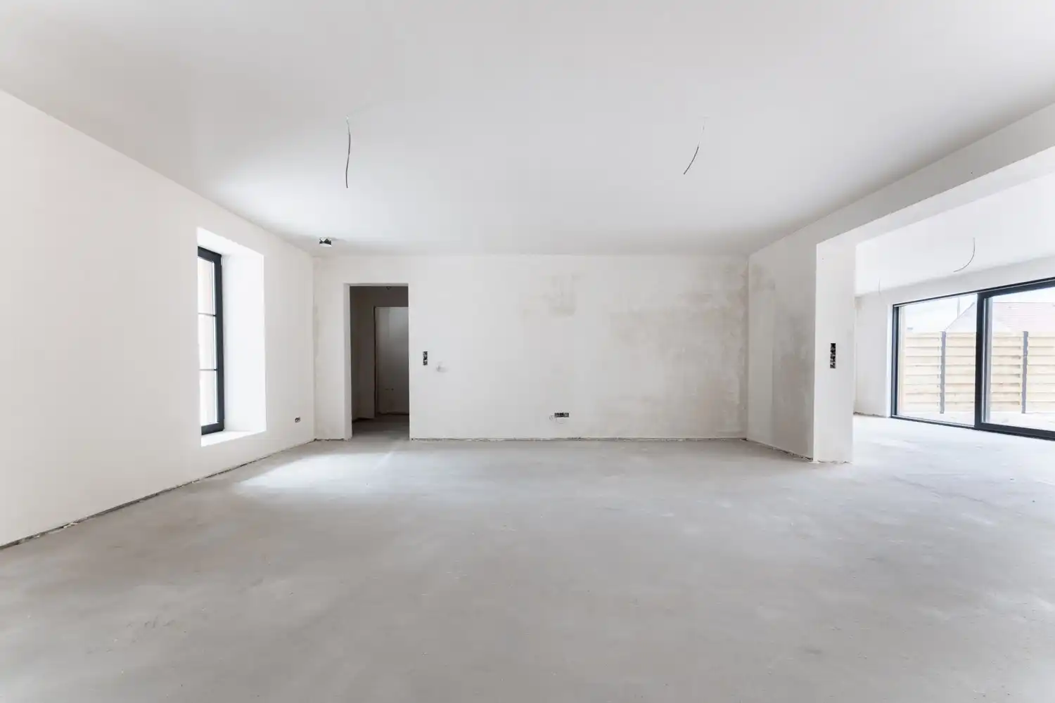 Charmante gerenoveerde CASCO + woning te koop in Leopoldsburg - 4 slaapkamers, 1 badkamer, ruime keuken en 2 toiletten op 237 m², volledig gerenoveerd in 2026! foto 13