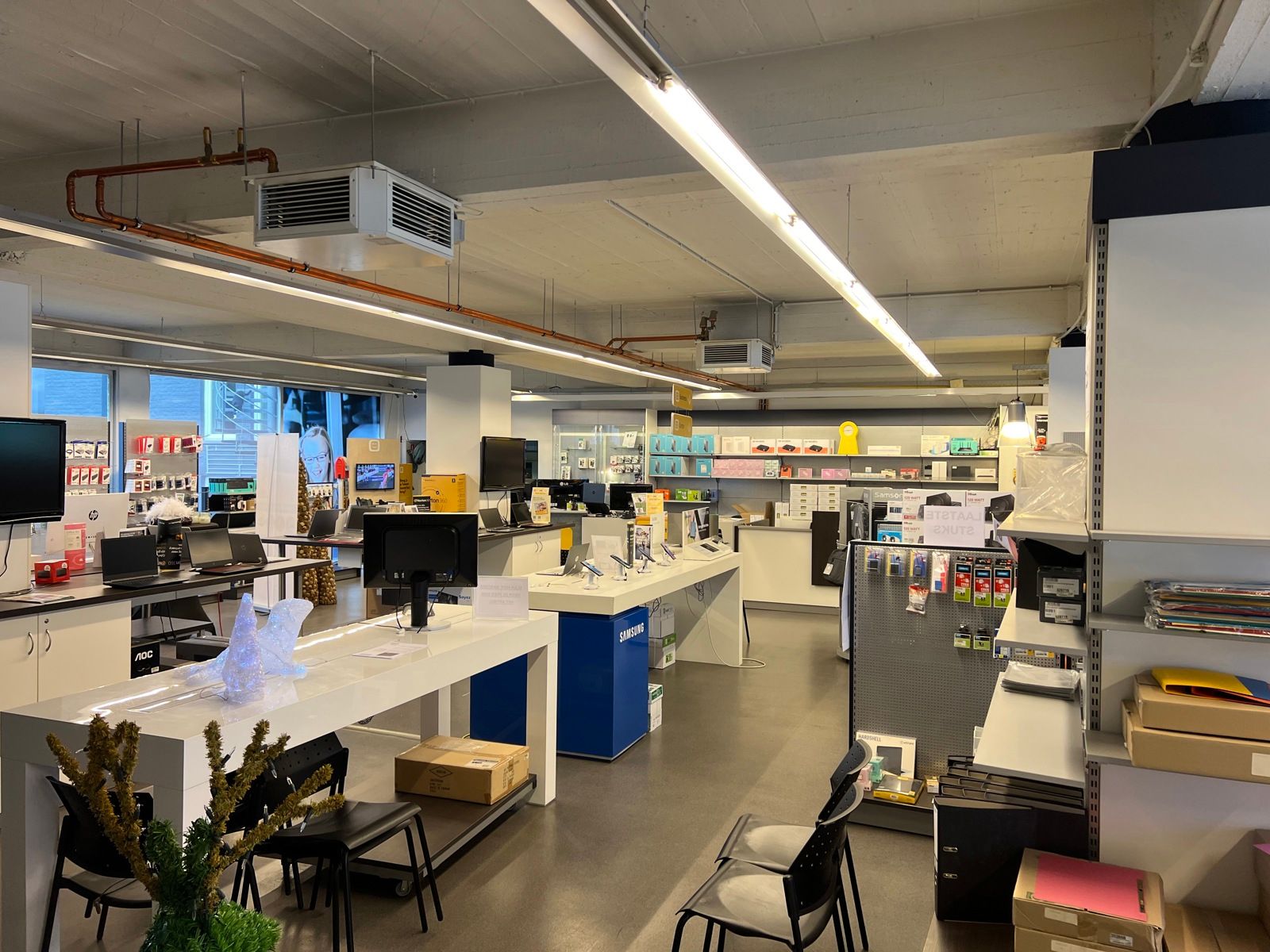 Commercieel pand op TOP - locatie. foto 12